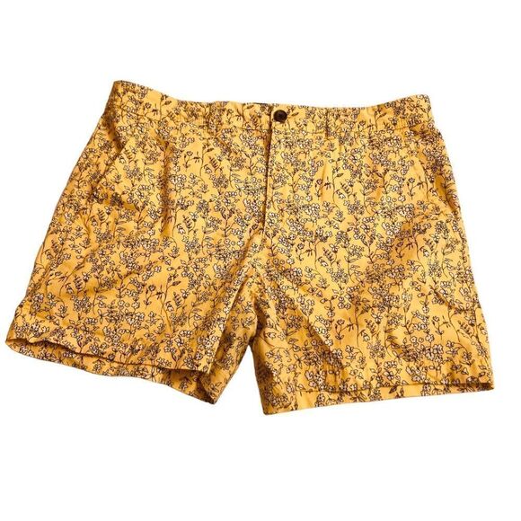 Banana Republic Yellow Patterned Shorts - Picture 1 of 8
